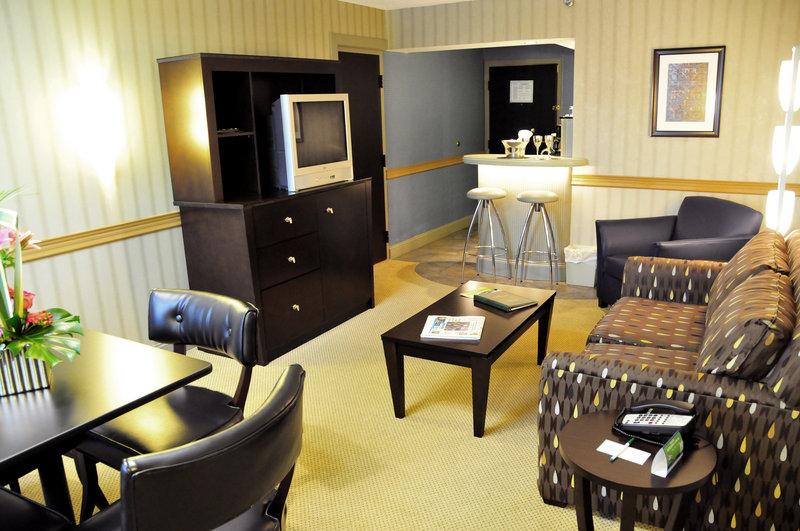 Holiday Inn Concord Downtown