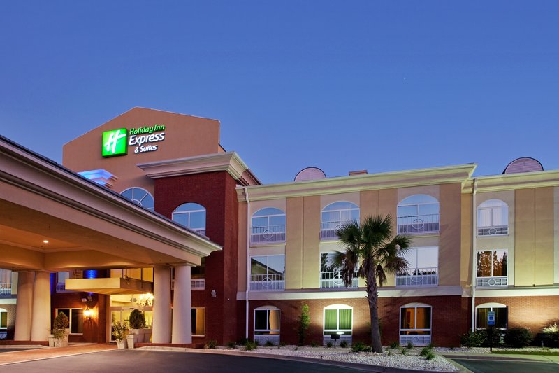 HOLIDAY INN EXPRESS-I20 - Camden, SC