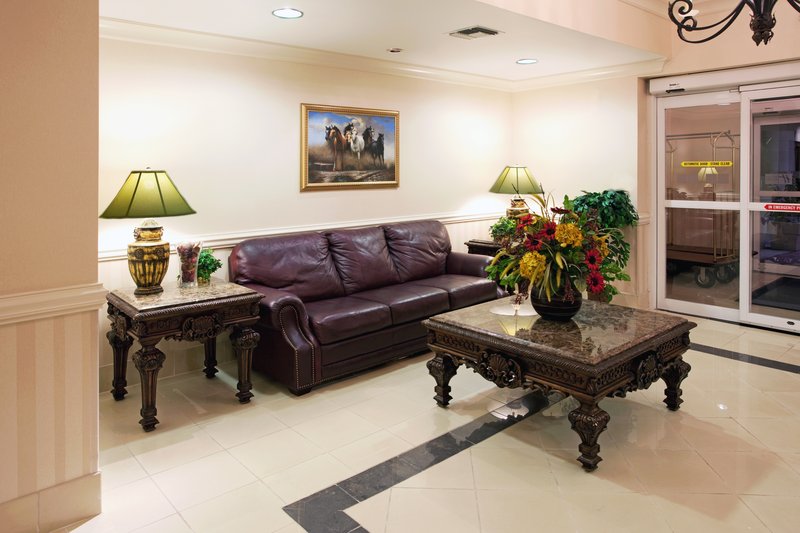 HOLIDAY INN EXPRESS-I20 - Camden, SC