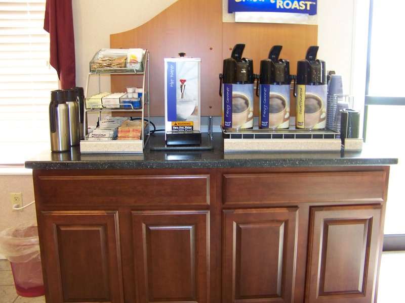Holiday Inn Express - Rockford, OH