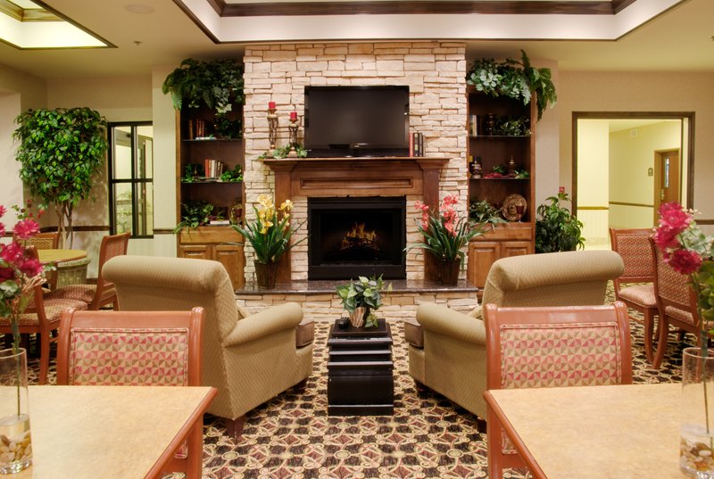 HOLIDAY INN EXPRESS - Center, TX