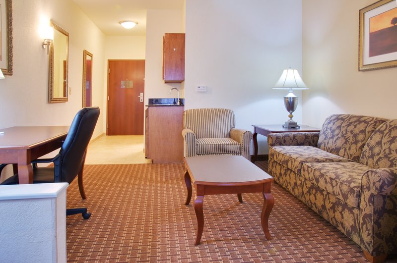 HOLIDAY INN EXPRESS - Center, TX