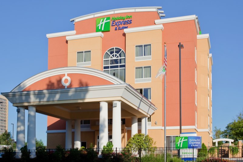 HOLIDAY INN EXPRESS - Chattanooga, TN