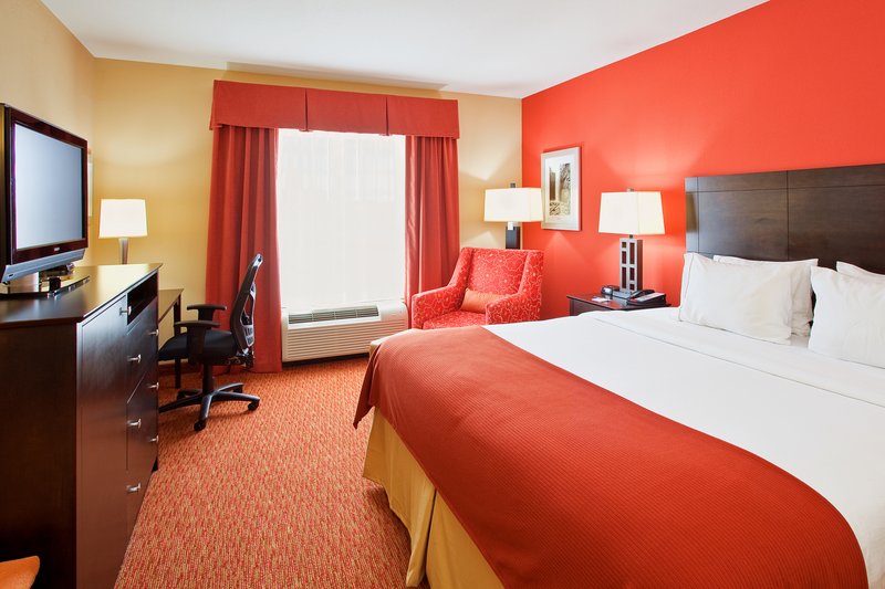 HOLIDAY INN EXPRESS - Chattanooga, TN