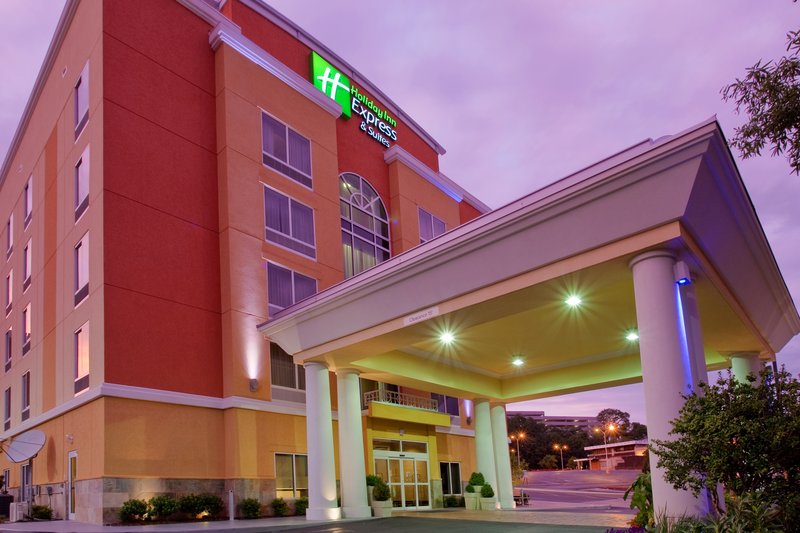 HOLIDAY INN EXPRESS - Chattanooga, TN