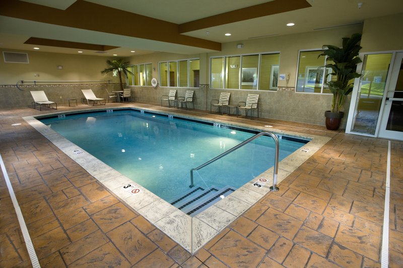 HOLIDAY INN EXPRESS - Chattanooga, TN