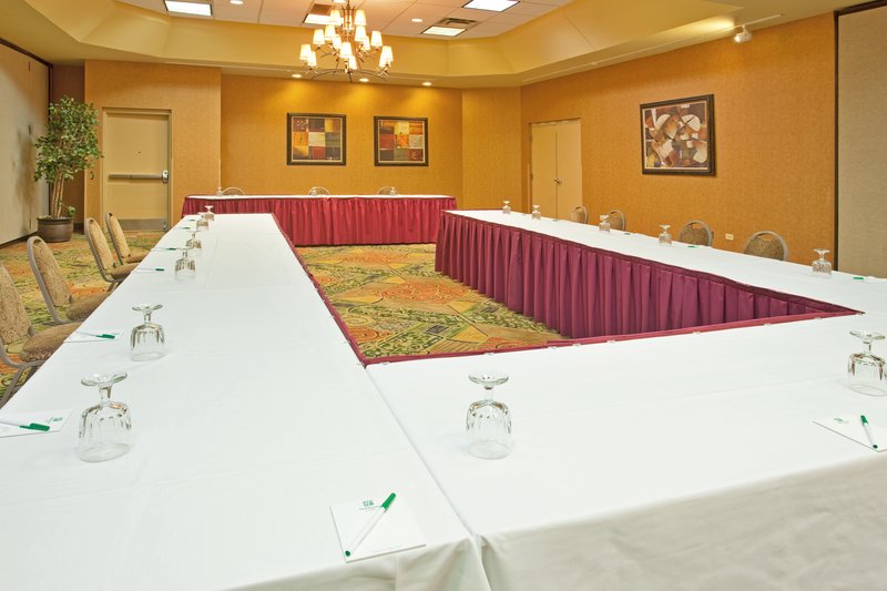 Quality Inn - Bolingbrook, IL