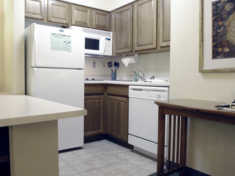 STAYBRIDGE SUITES - Glenview NAS, IL