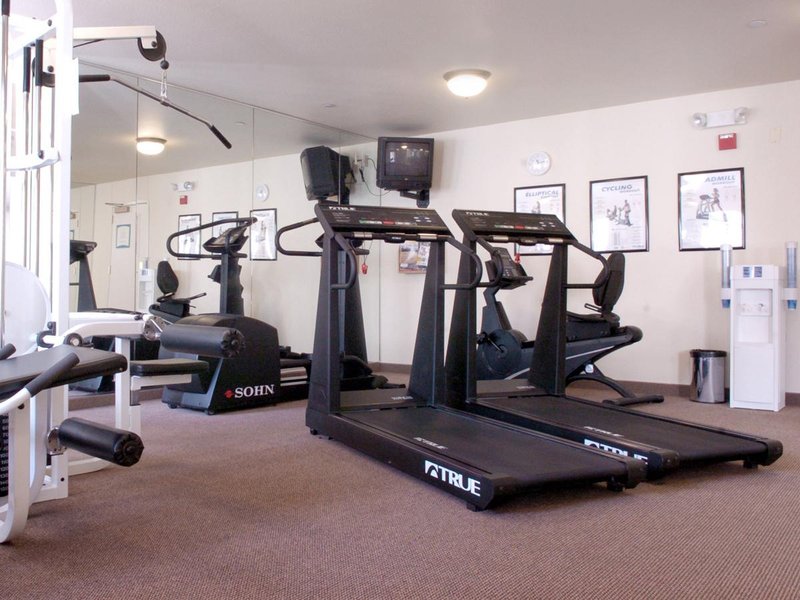 STAYBRIDGE SUITES - Glenview NAS, IL