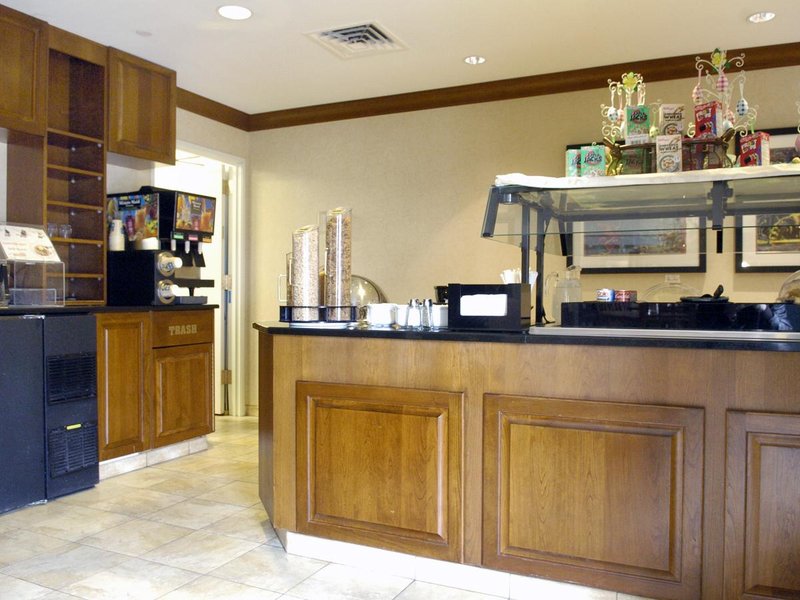 STAYBRIDGE SUITES - Glenview NAS, IL