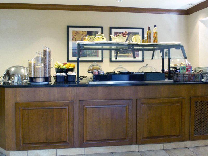 STAYBRIDGE SUITES - Glenview NAS, IL