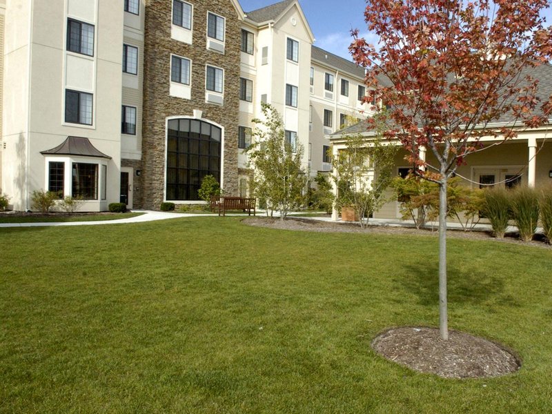 STAYBRIDGE SUITES - Glenview NAS, IL