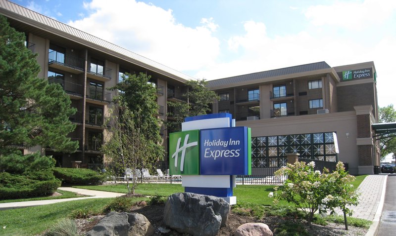 Holiday Inn Express ROLLING MDWS-SCHAUMBURG AREA - Broadview, IL