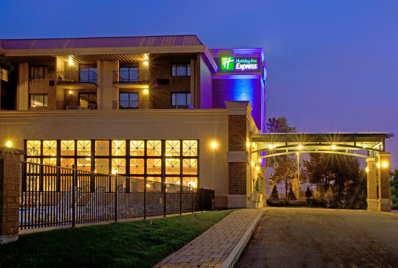 Holiday Inn Express ROLLING MDWS-SCHAUMBURG AREA - Broadview, IL