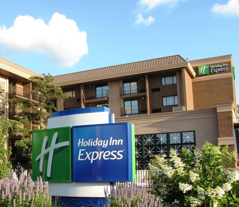 Holiday Inn Express ROLLING MDWS-SCHAUMBURG AREA - Broadview, IL