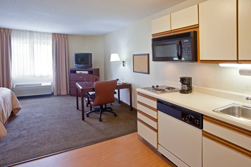 Candlewood Suites - Schaumburg, IL