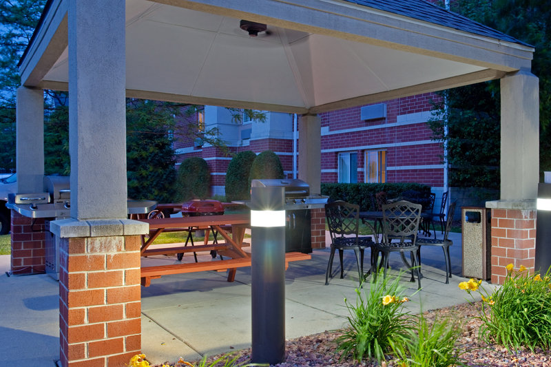 Candlewood Suites - Schaumburg, IL