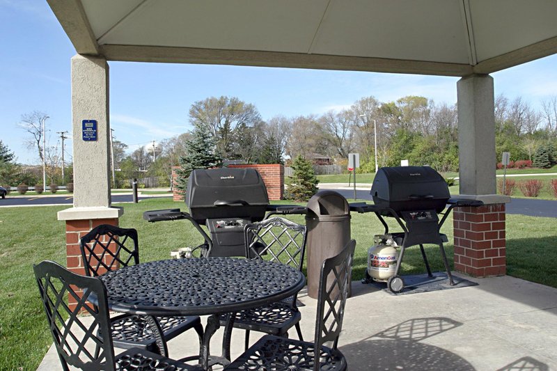 Candlewood Suites CHICAGO/NAPERVILLE - Warrenville, IL