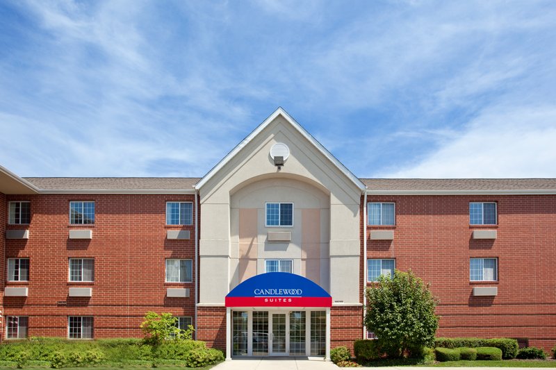 Candlewood Suites CHICAGO/NAPERVILLE - Warrenville, IL