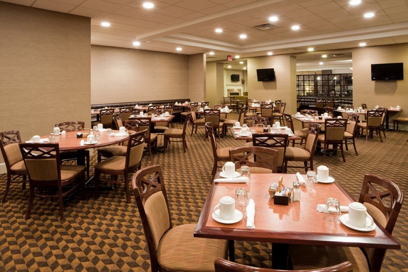 Holiday Inn CHARLOTTESVILLE-UNIV AREA - Charlottesville, VA