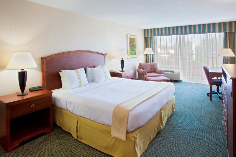 Holiday Inn CHARLOTTESVILLE-UNIV AREA - Charlottesville, VA