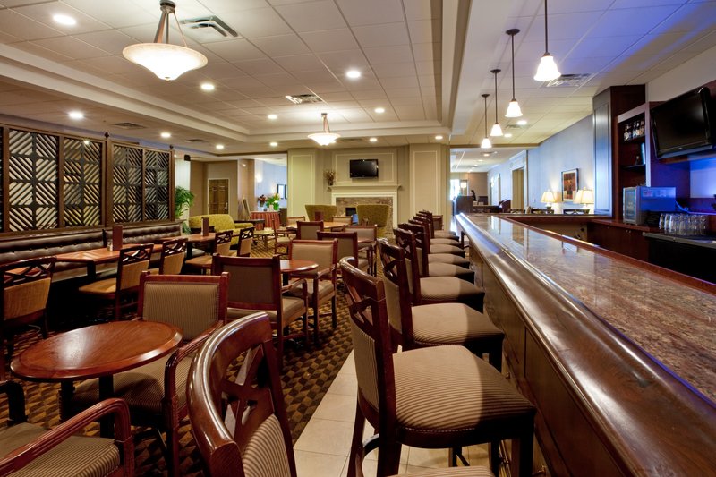 Holiday Inn CHARLOTTESVILLE-UNIV AREA - Charlottesville, VA