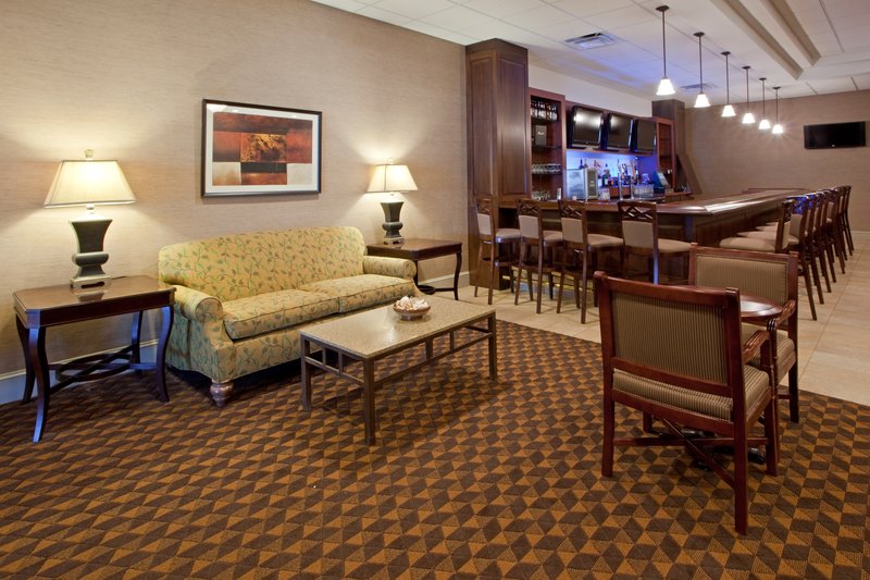 Holiday Inn CHARLOTTESVILLE-UNIV AREA - Charlottesville, VA
