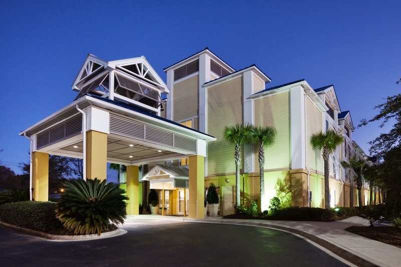 Holiday Inn Express CHARLESTON US HWY 17 & I-526 - Charleston, SC