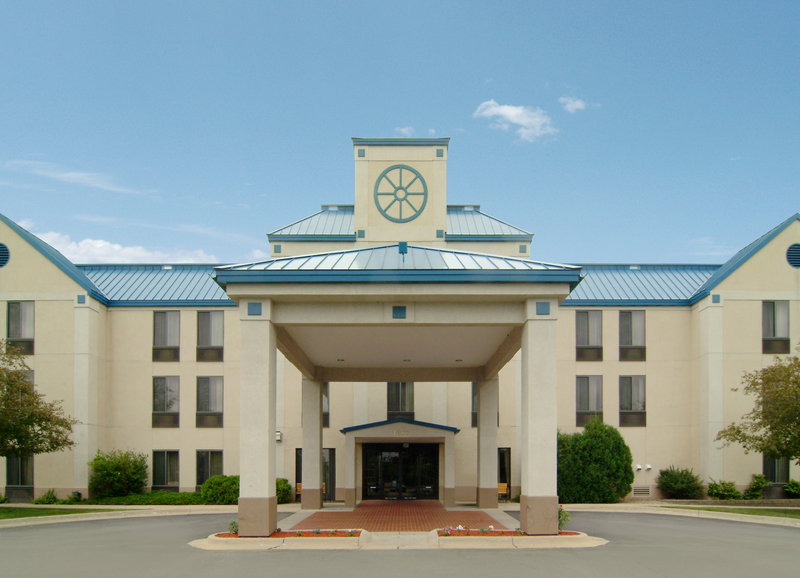 Holiday Inn Express CEDAR RAPIDS (COLLINS RD) - Cedar Rapids, IA