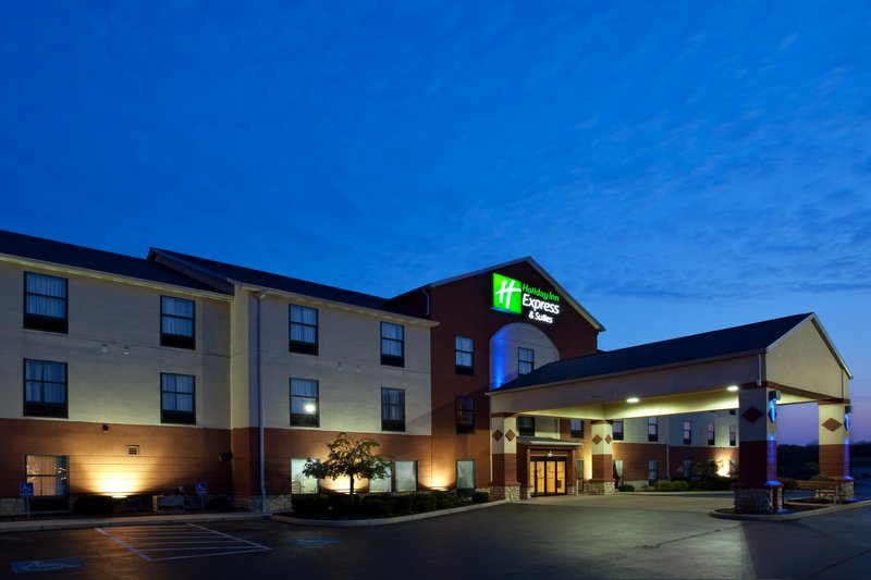 Holiday Inn Express Hotel & Suites CLINTON