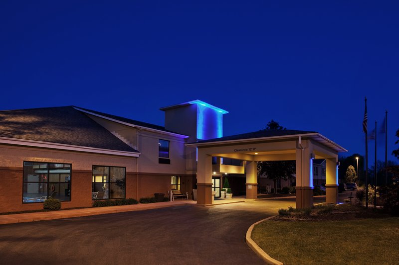 Holiday Inn Express-Oakwood - Maple Heights, OH