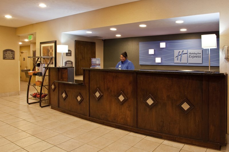 Holiday Inn Express-Oakwood - Maple Heights, OH