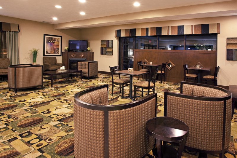 Holiday Inn Express-Oakwood - Maple Heights, OH