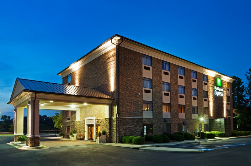 Holiday Inn Express CHARLOTTE SOUTH - PINEVILLE - Pineville, NC