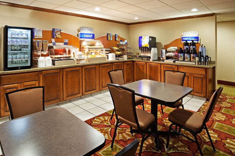 Holiday Inn Express CHARLOTTE SOUTH - PINEVILLE - Pineville, NC