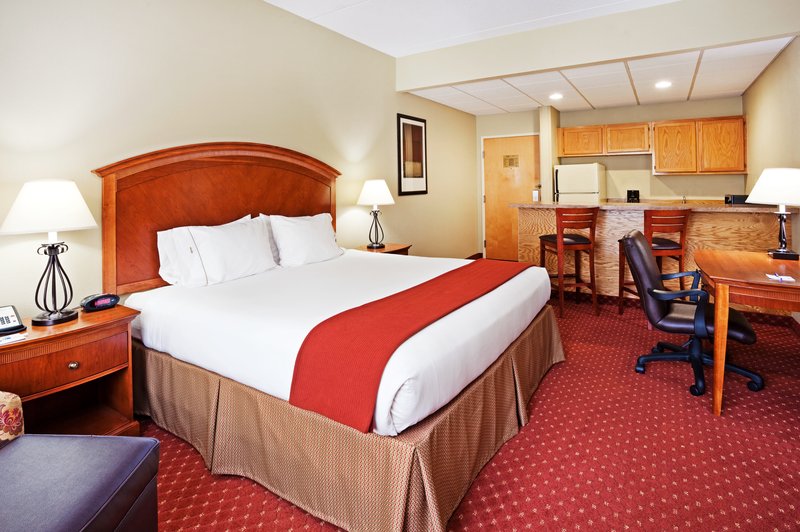 Holiday Inn Express CHARLOTTE SOUTH - PINEVILLE - Pineville, NC