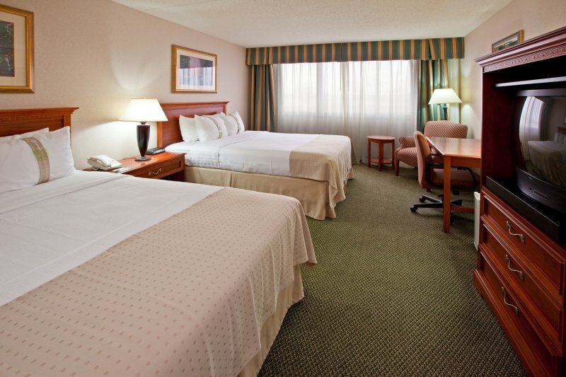 Clarion Hotel - Columbus, IN