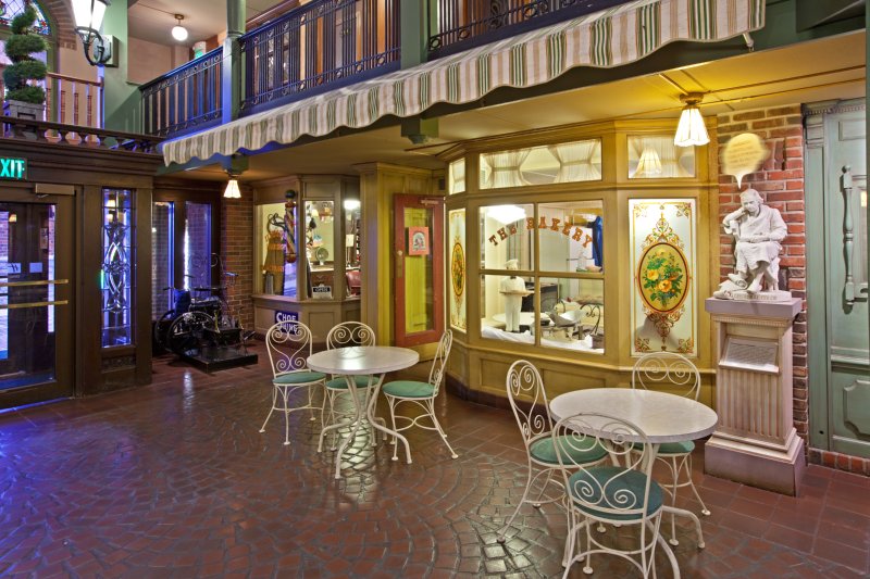 Clarion Hotel - Columbus, IN