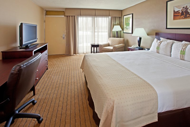 Clarion Hotel - Columbus, IN