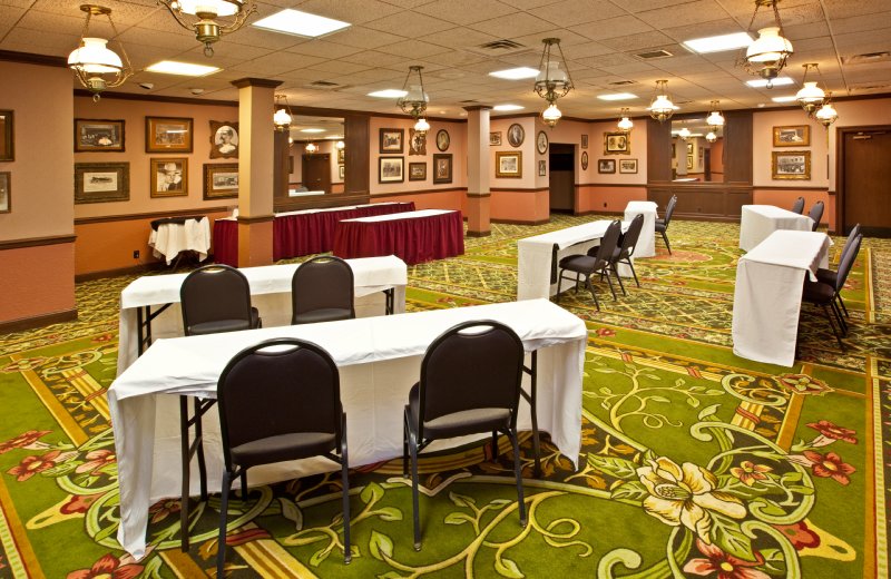Clarion Hotel - Columbus, IN