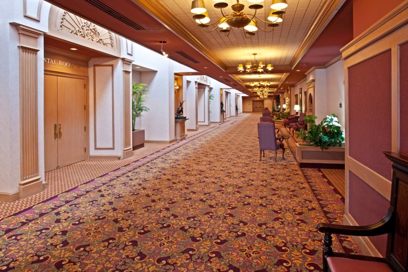 Clarion Hotel - Columbus, IN