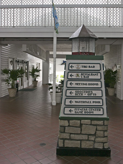 Holiday Inn Hotel & Suites CLEARWATER BEACH S-HARBOURSIDE - Indian Rocks Beach, FL