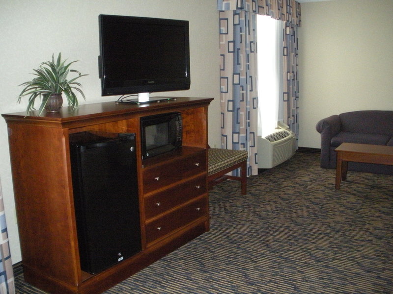 Holiday Inn Express & Suites URBANA-CHAMPAIGN (U OF I AREA) - Urbana, IL