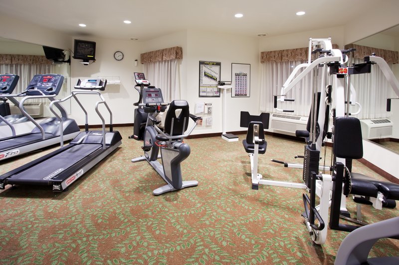 Holiday Inn Express Colorado Springs Airport - Colorado Springs, CO