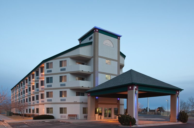 Holiday Inn Express Colorado Springs Airport - Colorado Springs, CO