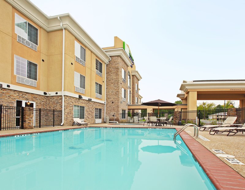 Holiday Inn Express-Carthage - Carthage, TX