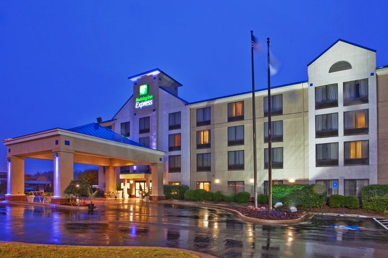 HOLIDAY INN EXPRESS - Carrollton, GA