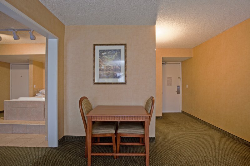 Holiday Inn Express COLTON-RIVERSIDE NORTH - San Bernardino, CA