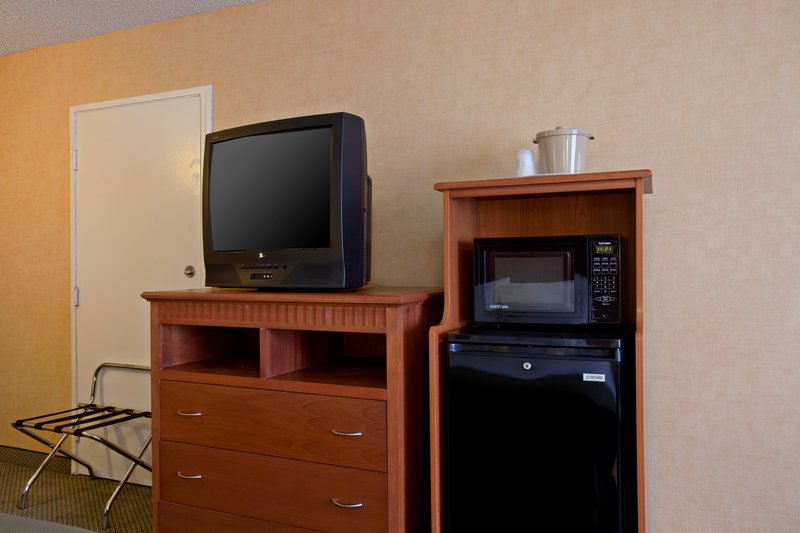 Holiday Inn Express COLTON-RIVERSIDE NORTH - San Bernardino, CA