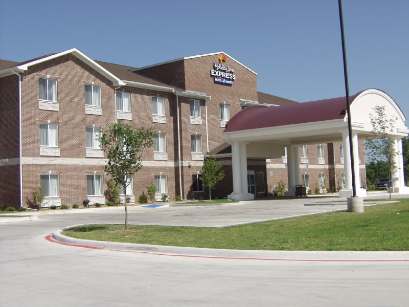 HOLIDAY INN EXPRESS - Commerce, TX